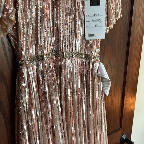 Mac Duggal Rose Gold Sequin Gown NWT Mac Duggal 4913 SEQUIN FLUTTER OMBRE SZ 12 - Picture 12 of 15